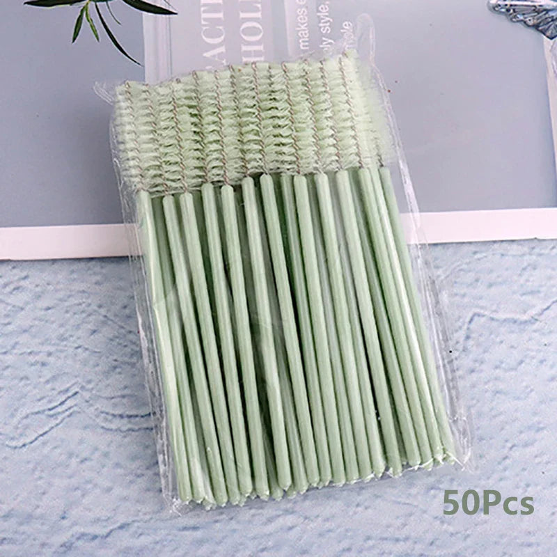 Disposable Eyelash Brushes — 50 Pack Spoolie Wands
