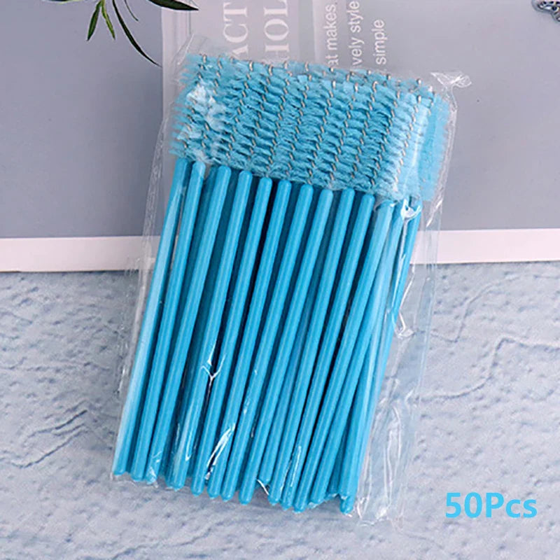 Disposable Eyelash Brushes — 50 Pack Spoolie Wands