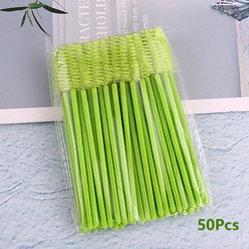 Disposable Eyelash Brushes — 50 Pack Spoolie Wands